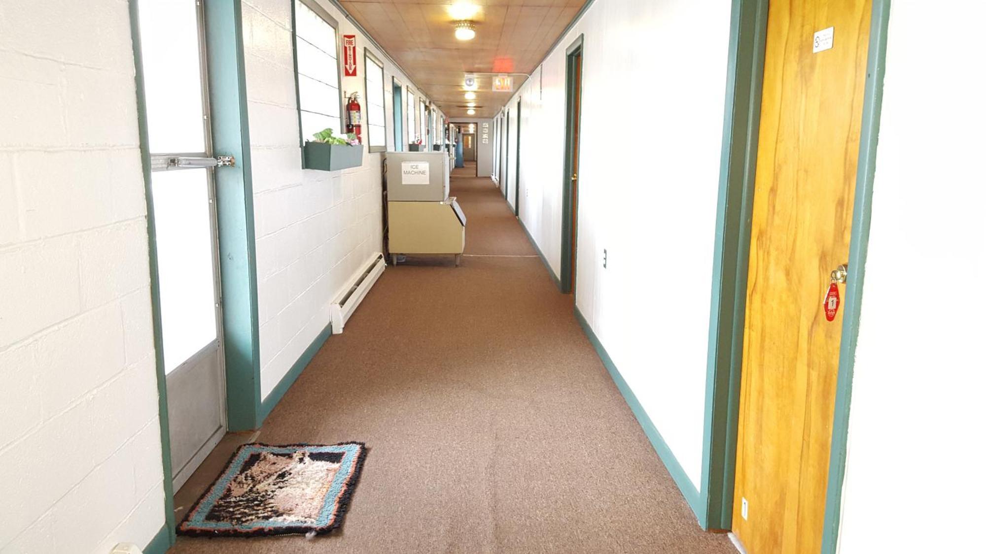 Budget Inn Wellsville Extérieur photo